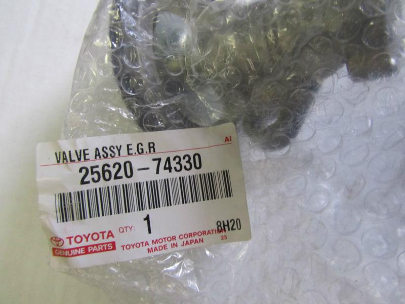 Toyota new oem egr valve assy 25620-74330