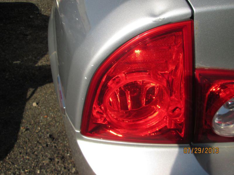 08 09 10 11 12 chevy malibu left quarter mounted tail light