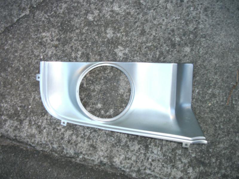 62 1962 chevy chevrolet impala station wagon nos left rear cove moulding