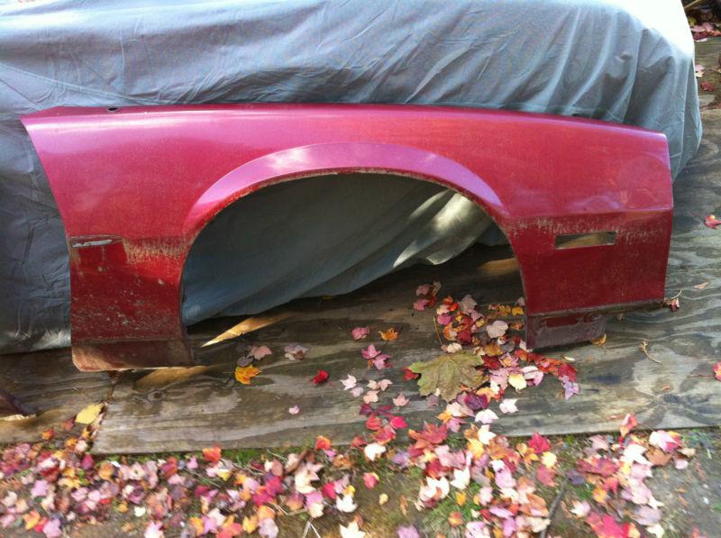 82-92 camaro z28 iroc rs fenders driver & passenger local pick up only in ct