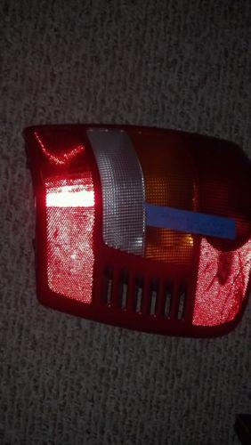 1990 jeep grand cherokee tail light assembly