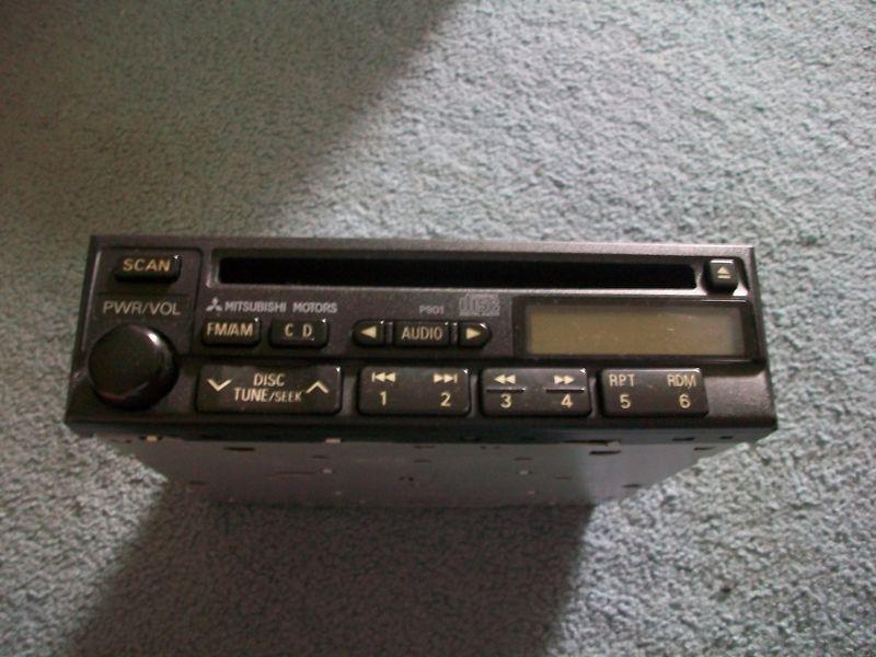 00 01 montero sport audio radio stereo mr472955 am/fm cd player