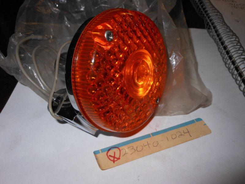 Nos kawasaki front turn signal lamp stanley kh400 kz900 kz1000 23040-1024