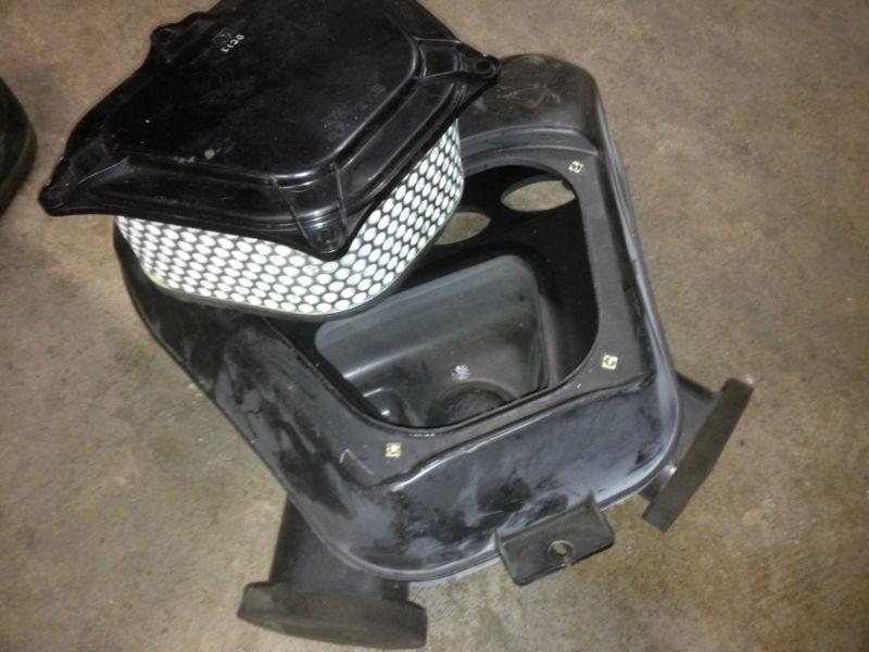 Suzuki hayabusa airbox/small mod/99-07/stock filter/1300/not complete