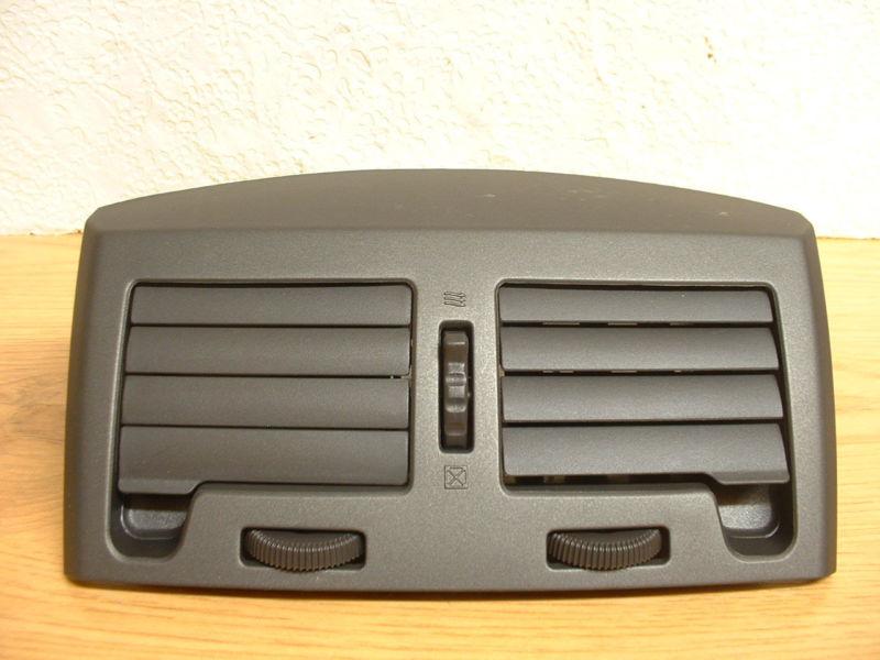 2001 nissan maxima oem center dash vent