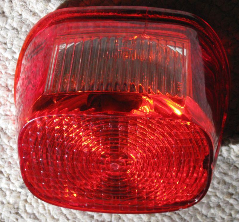 Harley davidson stop break tail light lens 50r-000232 off a road king 2001 