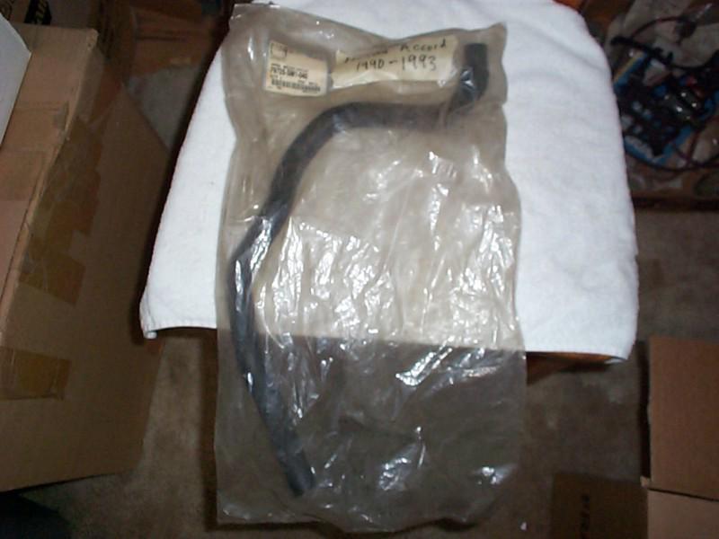 Nos honda accord water outlet hose (molded heater hose) 1990-1993  79725-sm1-040