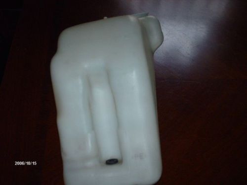 Windshield washer reservior tank for mercedes benz 190e