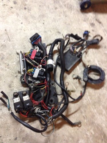 200 hp mercury outboard motor- engine wire harness 84-857166a1