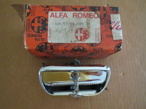 Alfa romeo gt junior gtv pass.side exterior door handle. new old stock.