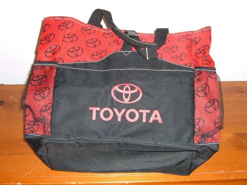 Large 18&#034; x 16&#034; x 5&#034; toyota tote bag;nwot;red/black