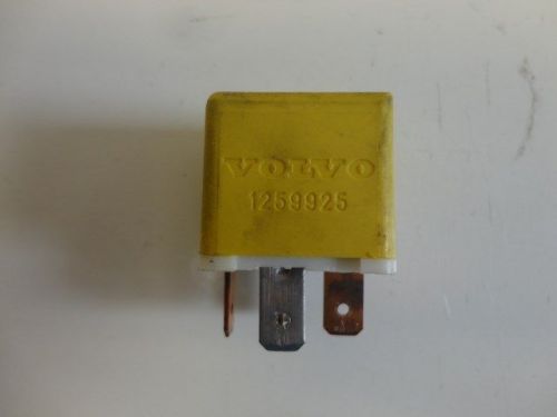 Volvo 940 electric radiator fan yellow - j - relay 1259925 genuine oem fuse