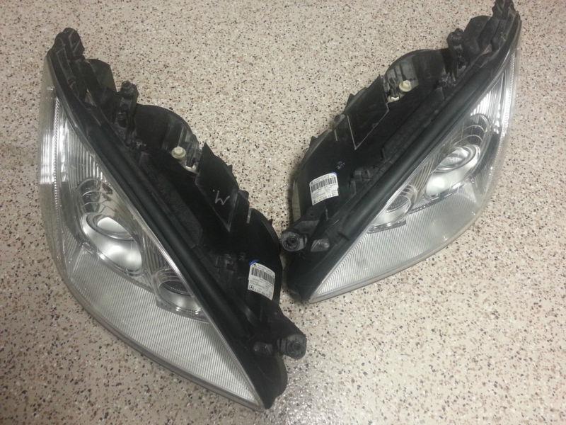 A2218201161 and a2218201261   07-09 mercedes w221 s class hid xenon headlights