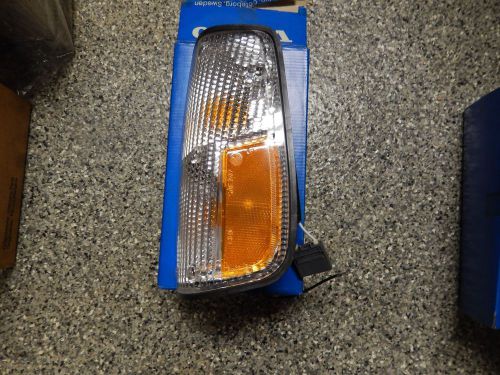 Volvo 240 l/side parking light unit