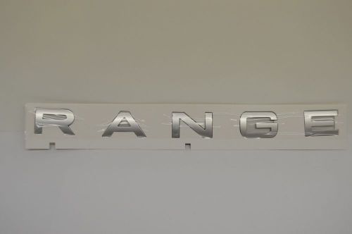 Range rover &#034;range&#034; bonnet badge titan silver genuine land rover part