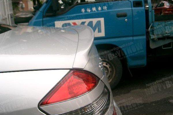 *painted*  mercedes benz w221 4dr a type  trunk spoiler  