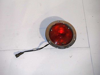 Truck round tail light