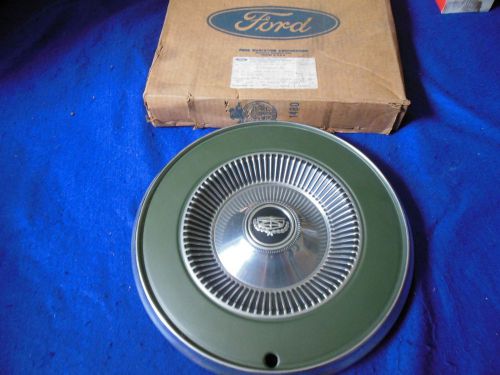 Nos ford 14&#034; green wheel cover (hub cap) 1972 ford maverick d5dz-1130-f