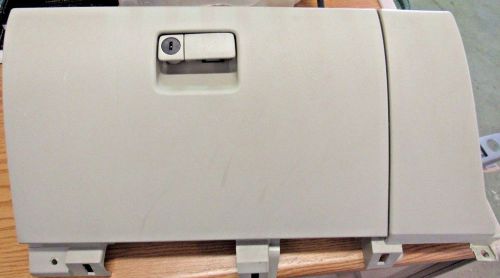 04 infiniti g35 glove box (lower)#68108am601 oem 1605036 a1