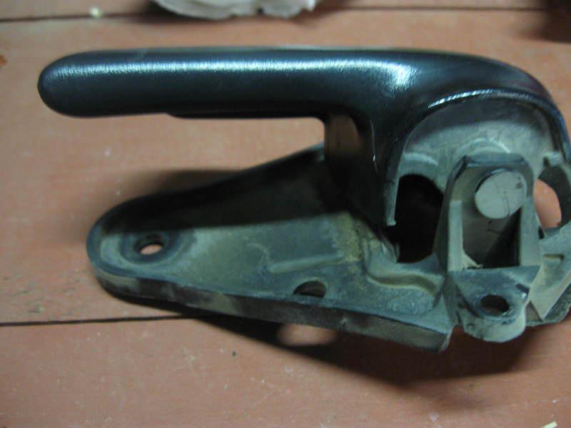 99 plymouth voyager left (drivers side) inside door handle