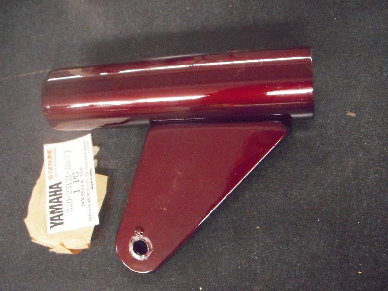 1972-74 yamaha rd350 rd350a left headlight mount fork ear nos factory original