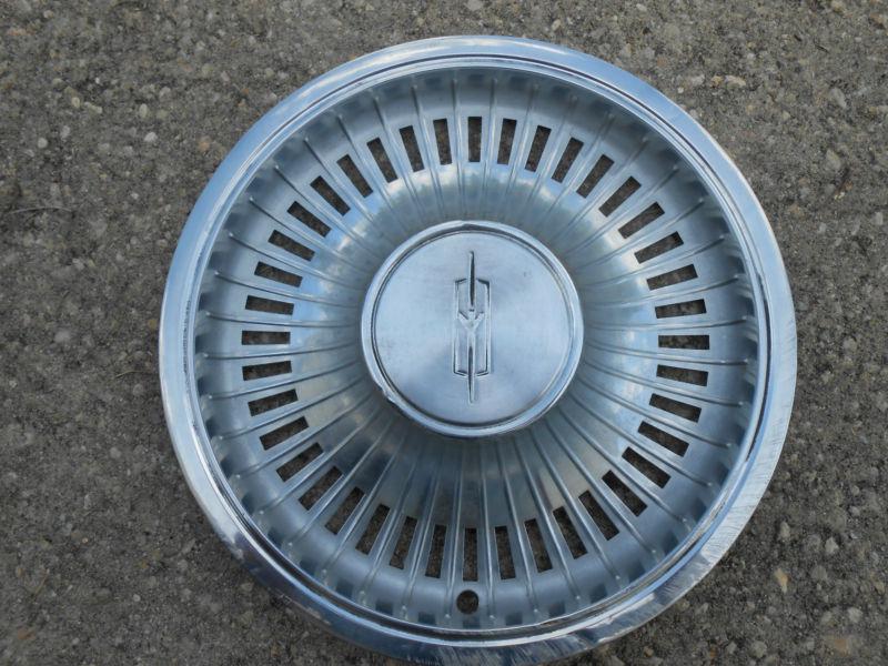 14" oldsmobile  hub cap wheel covers  1972 - 73 (1 only)