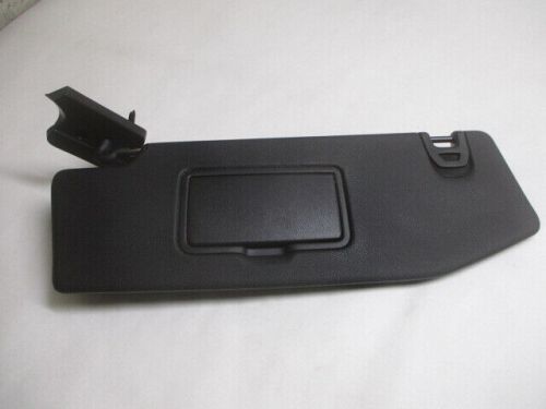 2024 jeep wrangler lh driver sunvisor sun visor w/mirror &amp; light oem lkq