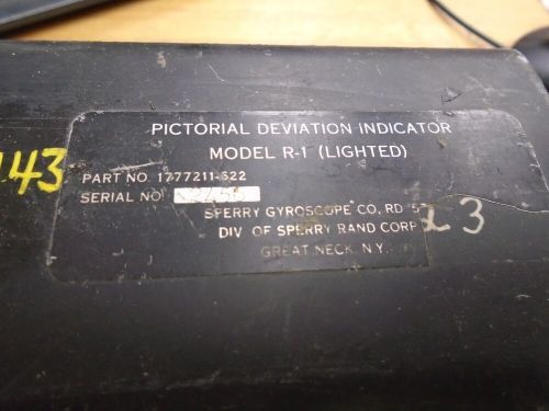 Sperry pictorial deviation indicator r-1 avionics aircraft control 1777211-622