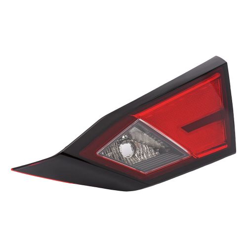 Inner right tail light rear parking brake lamp for 2019 2020-2022 nissan altima