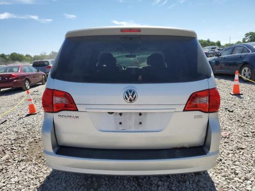 Used rear spoiler fits: 2009 volkswagen routan rear grade a