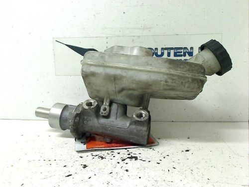 2006 ford transit rwd van 2.4 tddi 16v (d2fe) master cylinder 221313-