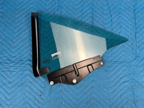 Mercedes sl500 sl-class r230 rear quarter window glass passenger&#039;s 2003-2012 oem