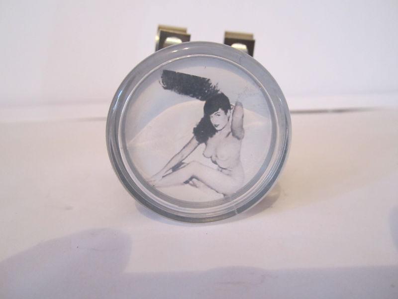 Betty page  suicide spinner necker knob fit most car and truck 