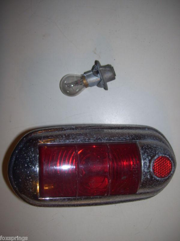 1950 dodge right hand tail light assembly dodae mopar 1257319      d41