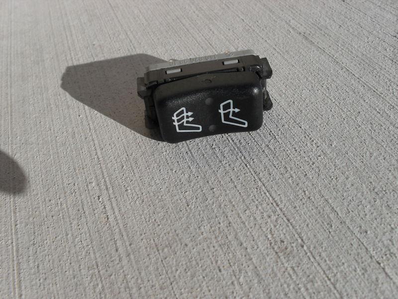 Mercedes benz power seat heat switch- oem # 140 820 98 10 