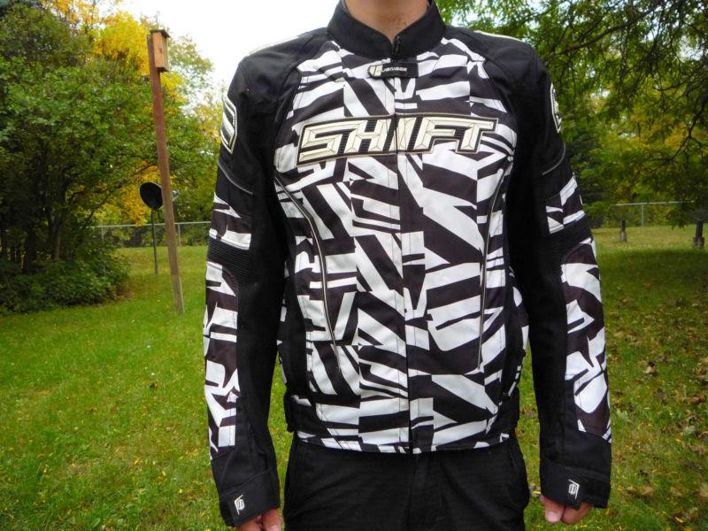 (m) shift riding jacket white/black racing avenger rise against 