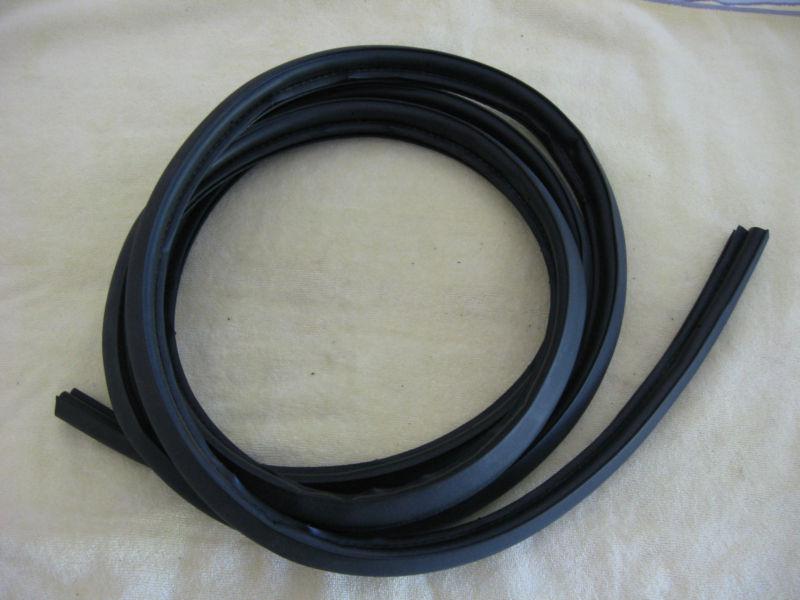 Impala ss, buick roadmaster, caprice driver side front door gasket weather strip