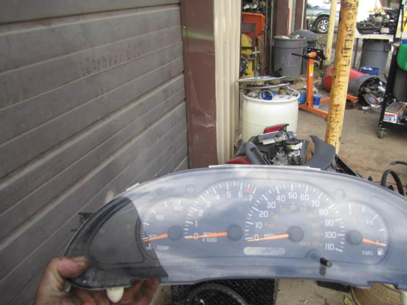 2004-2005 pontiac sunfire instrument speedometer cluster w/tach oem ~c14