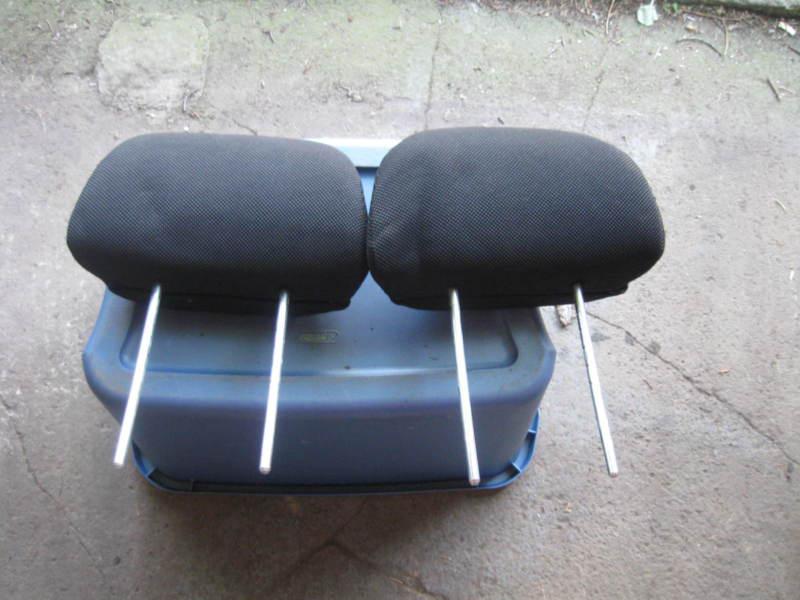 Vw jetta 2001 2002 2003 black head rest set pair rh & lh front seats oem