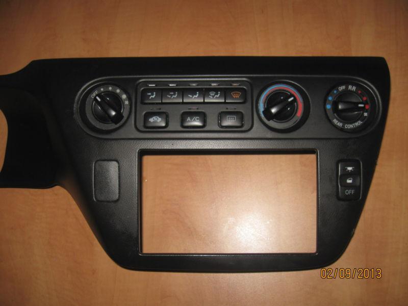 99-04 honda odyssey ac heater climate control radio bezel