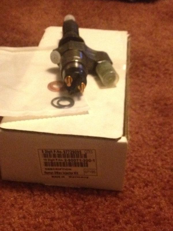 Reman dmax injector kit lb7 01-04 vin engine code 1  