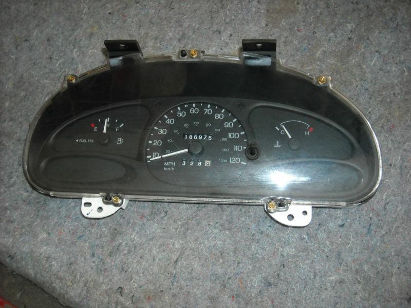 98 99 00 01 02 03 ford escort speedometer tachometer cluster 186,975 miles