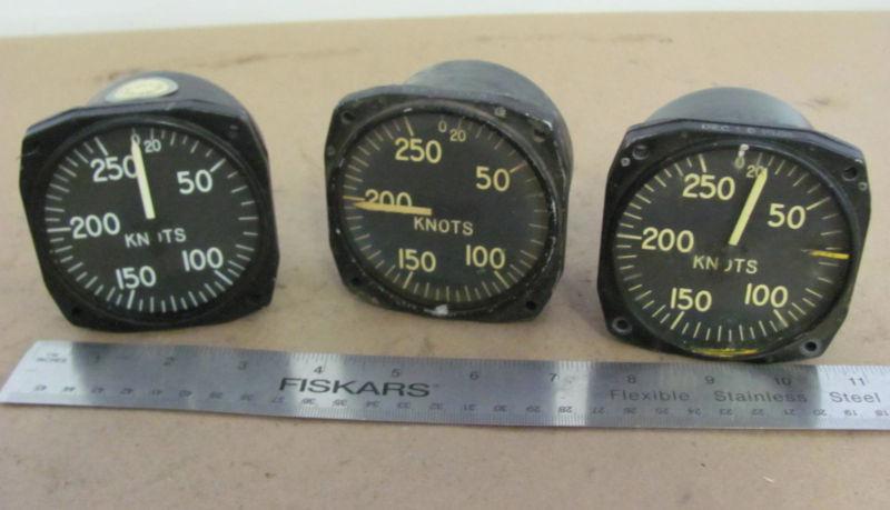 Military aircraft 250 kt airspeed indicators - lot of 3