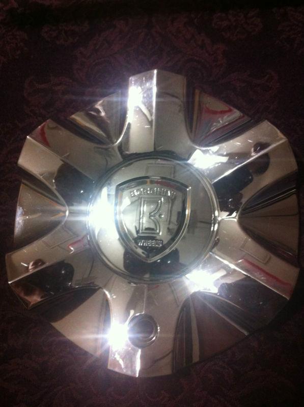 1 borghini wheels chrome center cap  part# cs391-a1  stock# 224-225