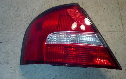 Nissan altima 2001 lh driver side tail light