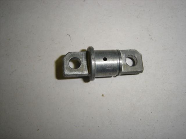 Nos honda ca72 ca77 cb72 cb77 cl72 cl77 pin cam chain roller 14612-250-300 nib