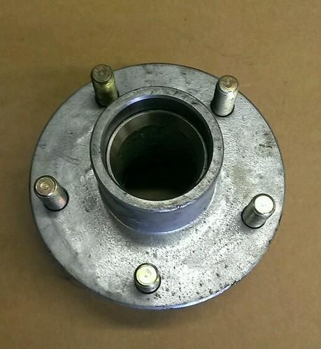 Boat trailer hub 5 lug new no reserve