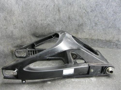 05 yamaha yzf r1 swing arm 55d