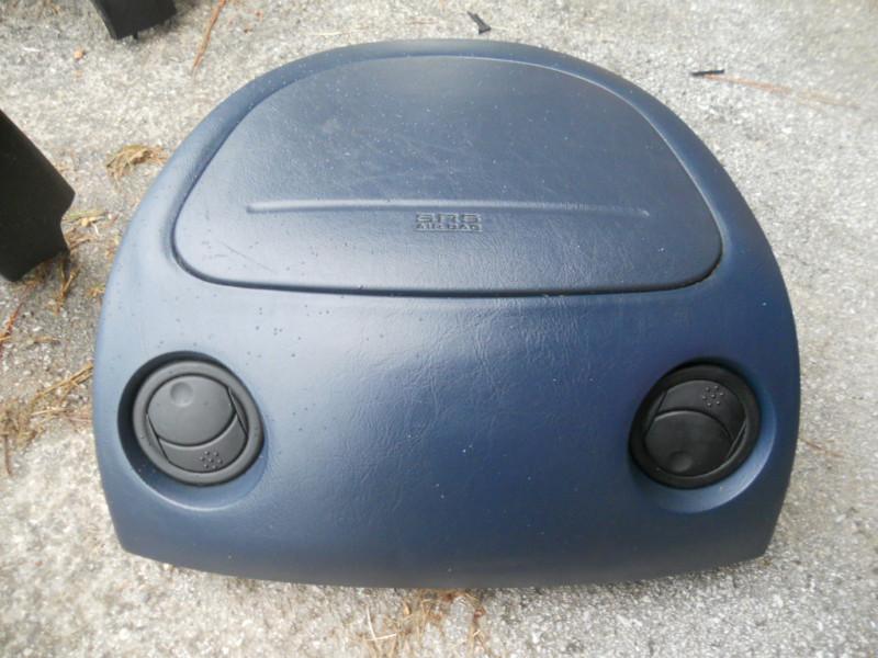 00-05  mitsubishi eclipse airbag & surround with vents