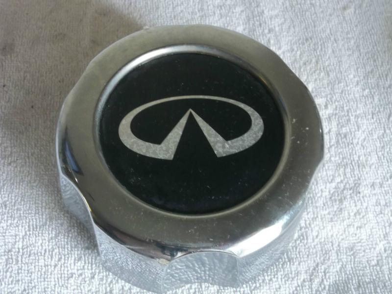 1997-2002 infiniti  qx4  chrome oem center cap  40315 89p15